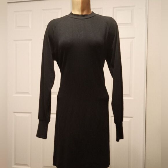 Steve Madden Dresses & Skirts - Steve Madden Sweater Knit Black Dress with Belt Ties. New Sz M